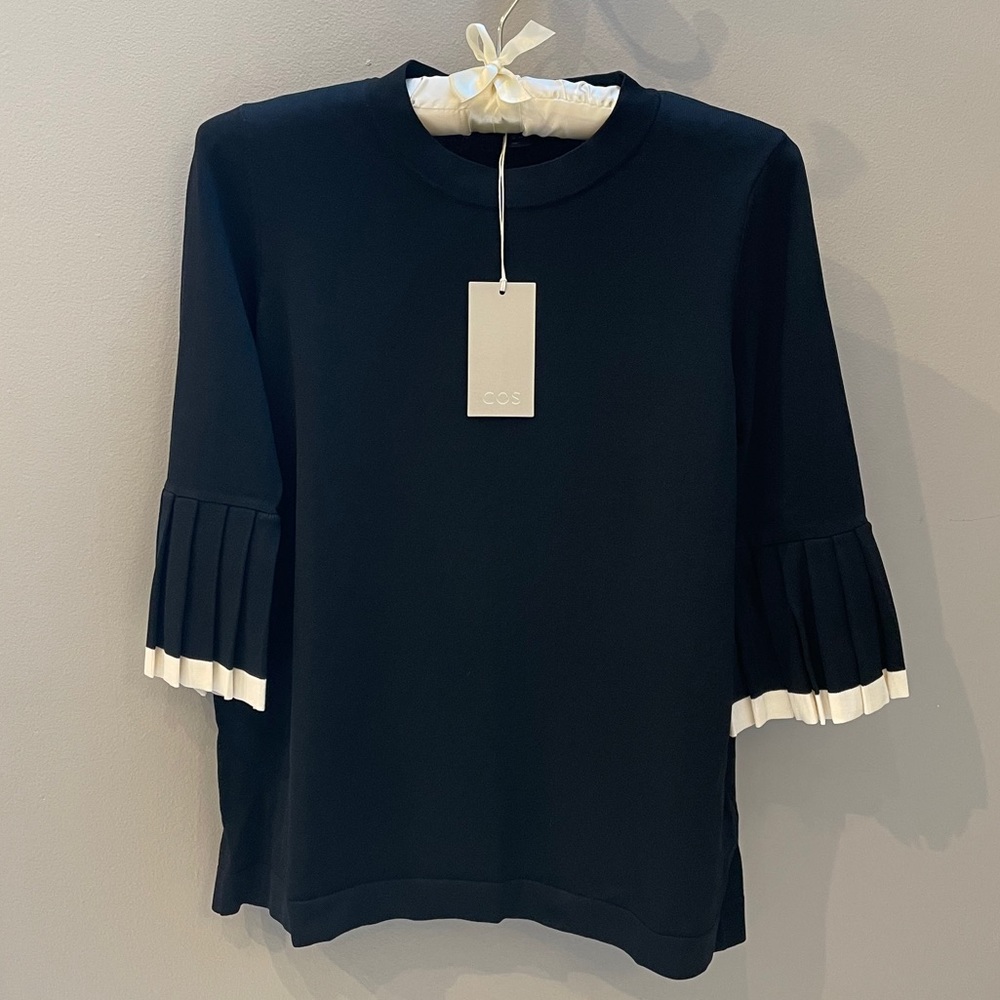 COS statement sleeve top